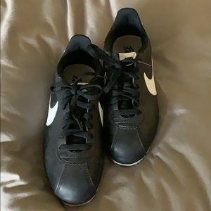 Nike Classic Cortez - Black/White